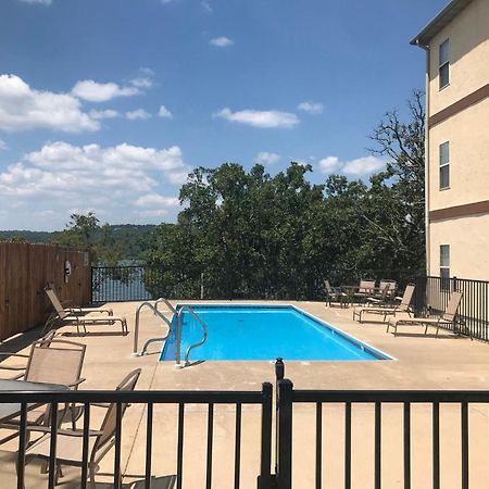 Lakefront And Lake View Indian Point Condo With Boat Slip 布蘭森 外观 照片