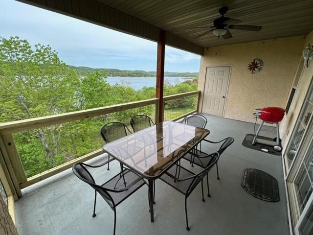 Lakefront And Lake View Indian Point Condo With Boat Slip 布蘭森 外观 照片